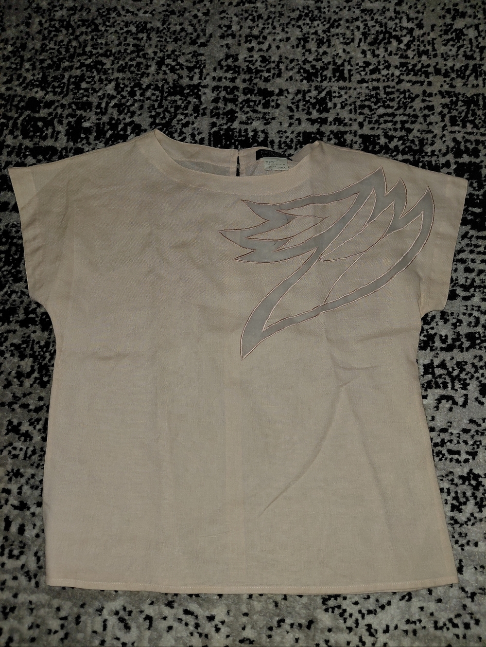 Pierre Cardin Size 8 Vintage Linen Blend Cutout Top - Stylized Flame Sheer Mesh - Picture 4 of 9